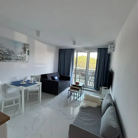 Apartament Przy Plazy Dziwnowek Porta Mare Exterior photo